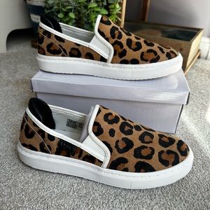 NWT UGG Alameda Slip On Sneakers